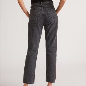 Everlane The Curvy 90s Cheeky Jean in Black